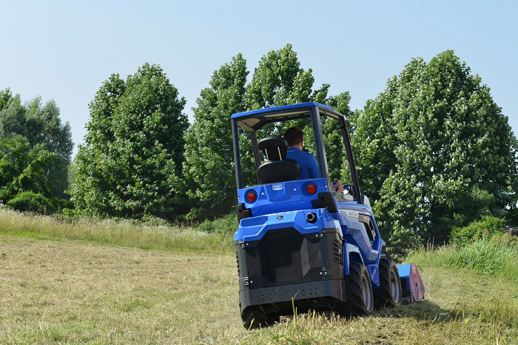 MultiOne mini loader 6 series back with flail mower rear