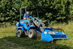 MultiOne mini loader 6 series with flail mower in action