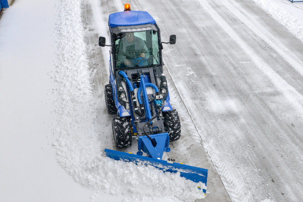MultiOne mini loader 6 series with snow blade