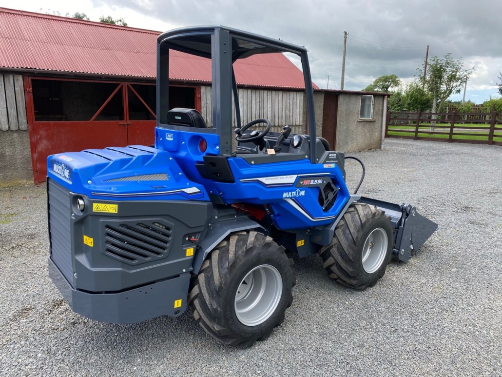 MultiOne mini loader 8.5 series 01 rear