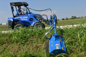 Multione 5.3 with flail mower boom, right side view