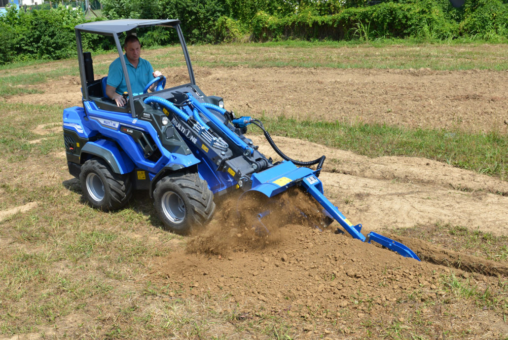 trencher in action seen from the left side
